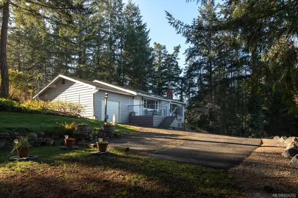 10851 Deep Cove Rd, North Saanich BC V8L 5M5 — Sold in North Saanich