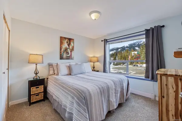 1105 Henry Rd # 305, Courtenay BC V9J 1L0 - 1 bed, 1 bath in Courtenay