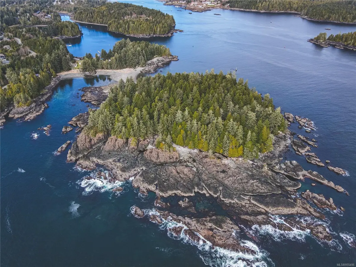 0 Francis Island, Ucluelet BC V0R 3A0