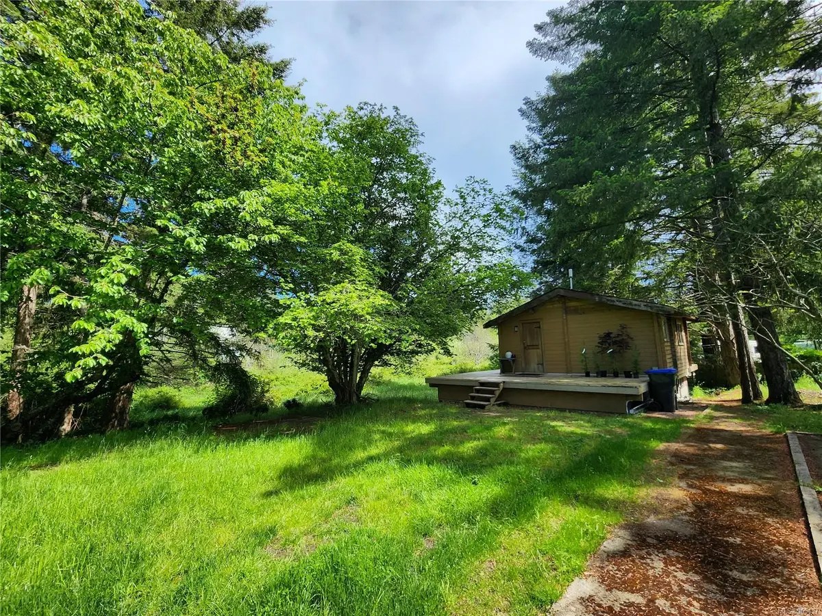 605 South Rd, Gabriola Island BC V0R 1X3