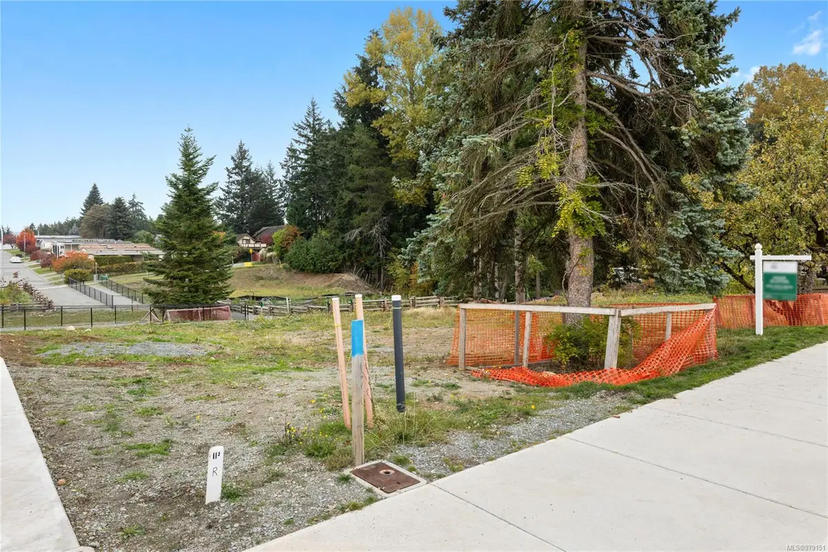 2496 Rosstown Rd, Nanaimo BC V9T 3R7