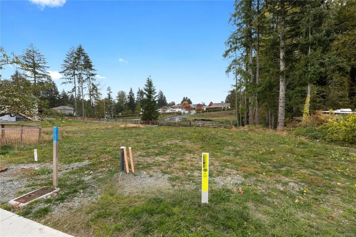 2492 Rosstown Rd, Nanaimo BC V9T 3R7