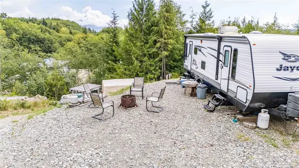 1182 Sixth Ave, Ucluelet BC V0R 3A0