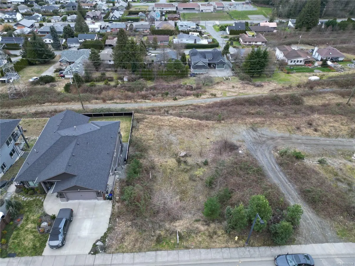 427 Thetis Dr, Ladysmith BC V9G 0A8