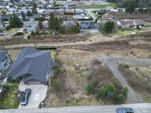 427 Thetis Dr, Ladysmith BC V9G 0A8