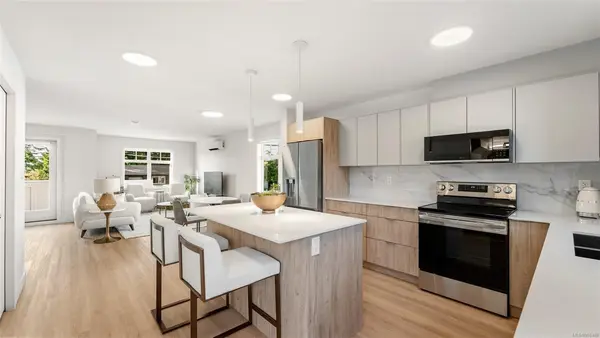 4201 Tyndall Ave # 203, Saanich BC V8N 3R9