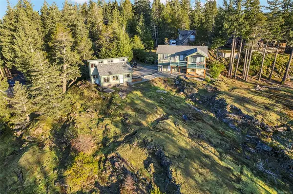 620 Helanton Rd # 5, Quadra Island BC V0P 1N0 - 2 bed, 4.0 bath in Quadra Island
