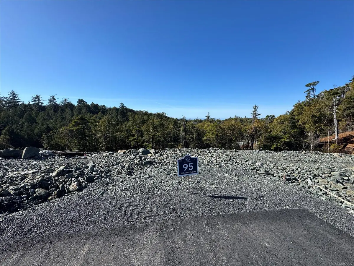 Lot 95 Sitka Pl, Ucluelet BC V0R 3A0