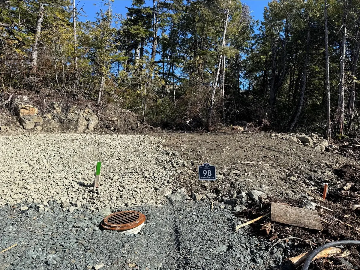 Lot 98 Marine Dr, Ucluelet BC V0R 3A0