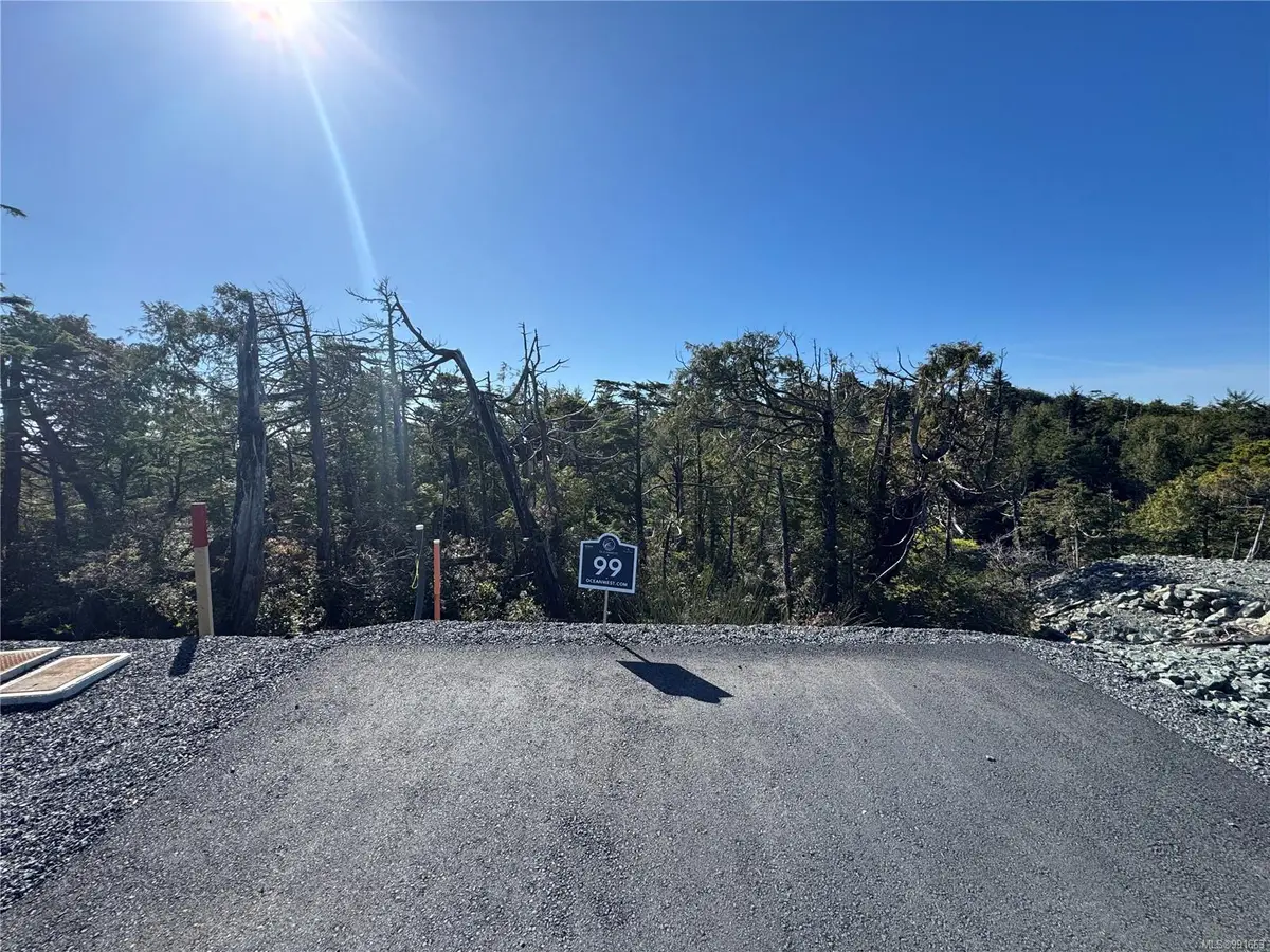 Lot 99 Sitka Pl, Ucluelet BC V0R 3A0