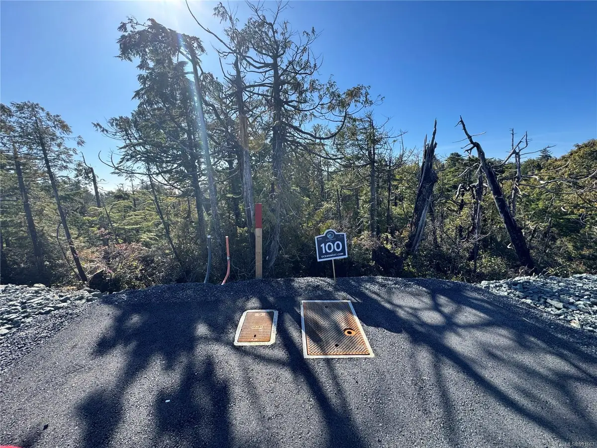 Lot 100 Sitka Pl, Ucluelet BC V0R 3A0
