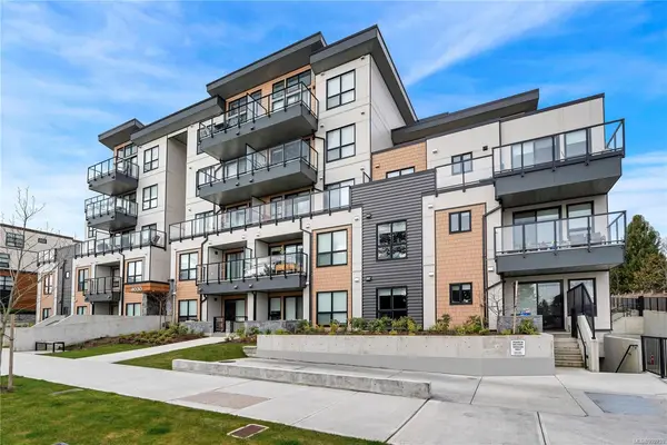 4030 Shelbourne St # 205, Saanich BC V8N 3E4 - 1 bed, 1 bath in Saanich