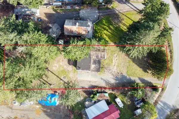 476 Old Petersen Rd, Campbell River BC V9W 3M9