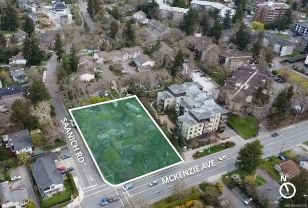970 McKenzie Ave, Saanich BC V8X 3G7