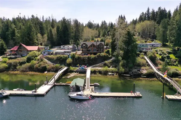 326 Tower Rd, Bamfield BC V0R 1B0 - 5 bed, 6.0 bath in Bamfield