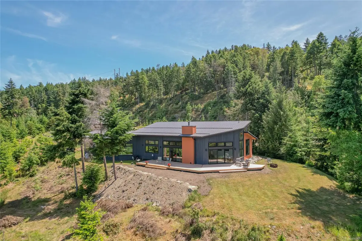 153 Southern Way, Salt Spring BC V8K 2Y1