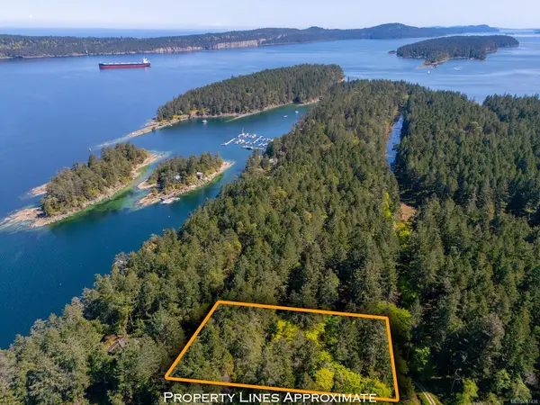 535 Cardale Rd, Decourcy Island NL A1A 1A1