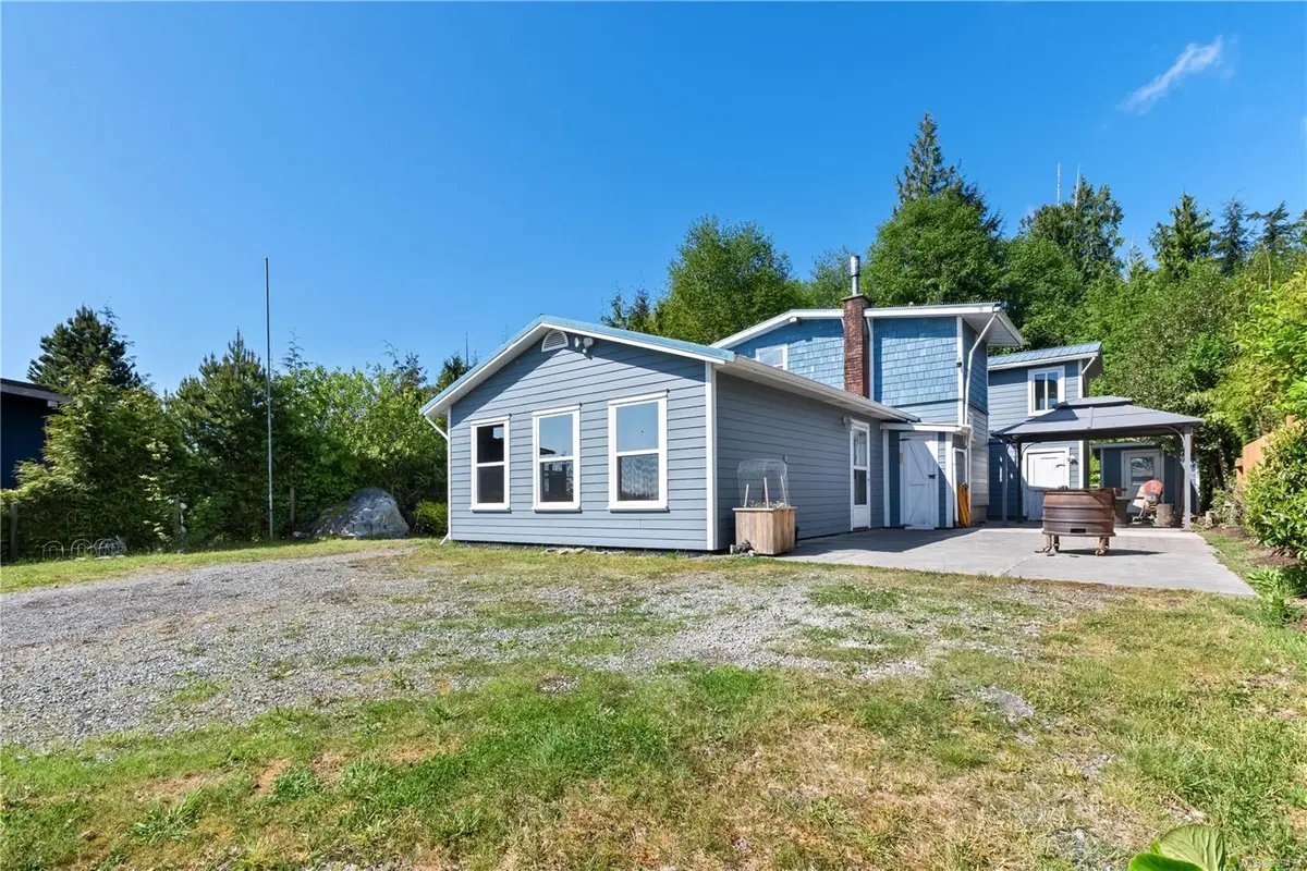 1065 Seventh Ave, Ucluelet BC V0R 3A0