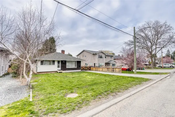 3054 Donald St, Saanich BC V9B 0W3 - 2 bed, 1 bath in Saanich