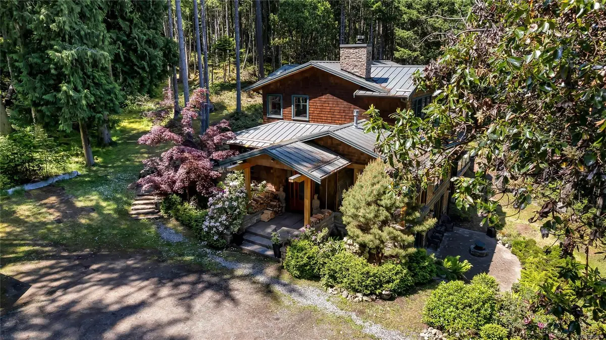 260 Little Mountain Rd, Salt Spring BC V8K 2L4