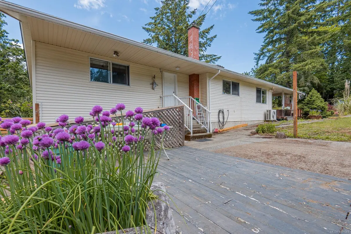 1300 Margaret Pl, Duncan BC V9L 5R7