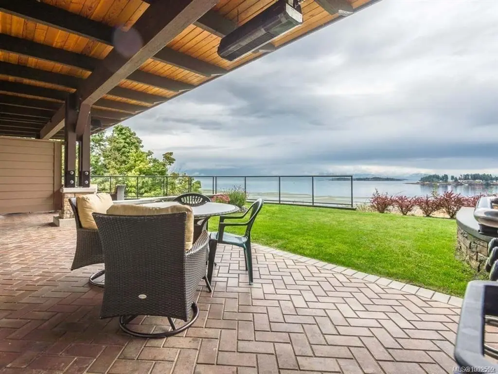 1175 Resort Dr, Parksville BC V9P 2E3