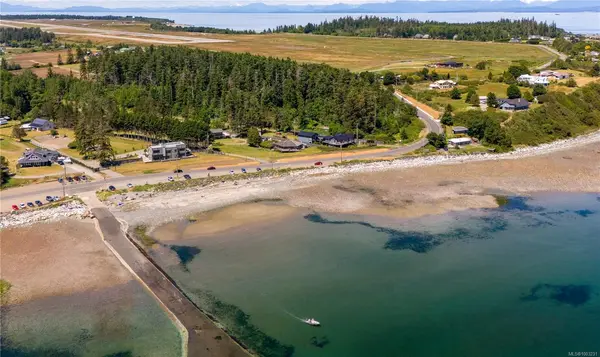 348 Lazo Rd, Comox BC V9M 3T9
