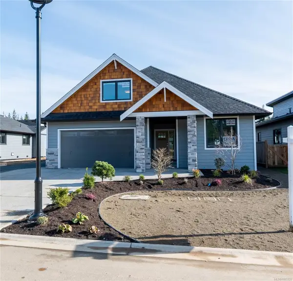 758 Sitka St, Campbell River BC V9H 0G4 - 3 bed, 2 bath in Campbell River