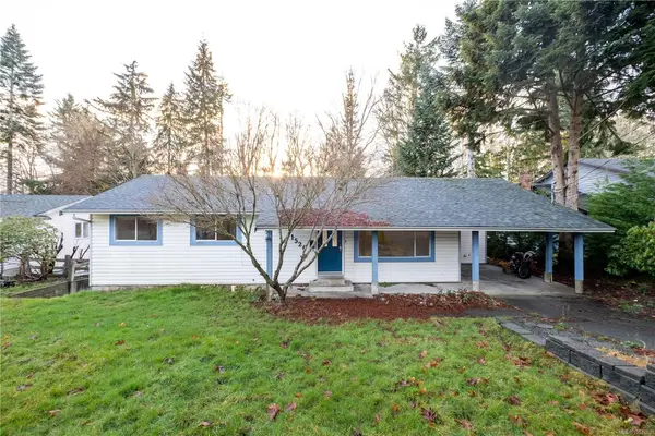 1526 Stag Rd, Campbell River BC V9W 6E4 - 5 bed, 3 bath in Campbell River