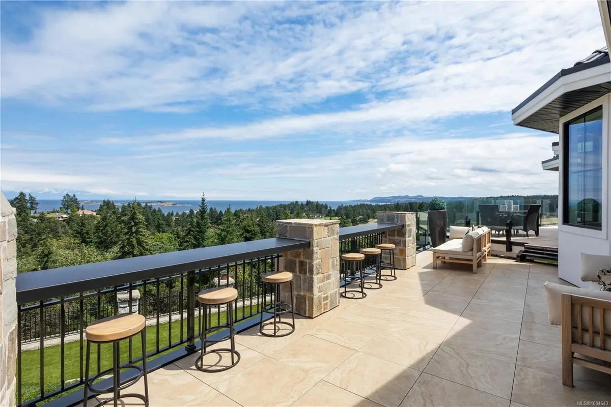 2230 Chelsea Pl, Nanoose Bay BC V9P 9G5