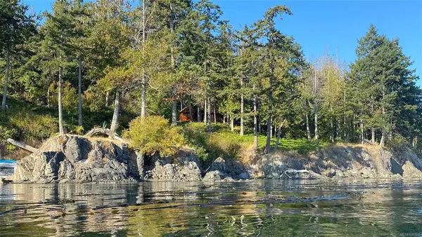 1304 Greenleaf Lane, Sidney Island BC V0N 2G0