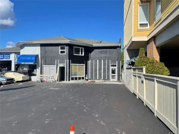 9824 Fifth St # 201, Sidney BC V8L 2X3