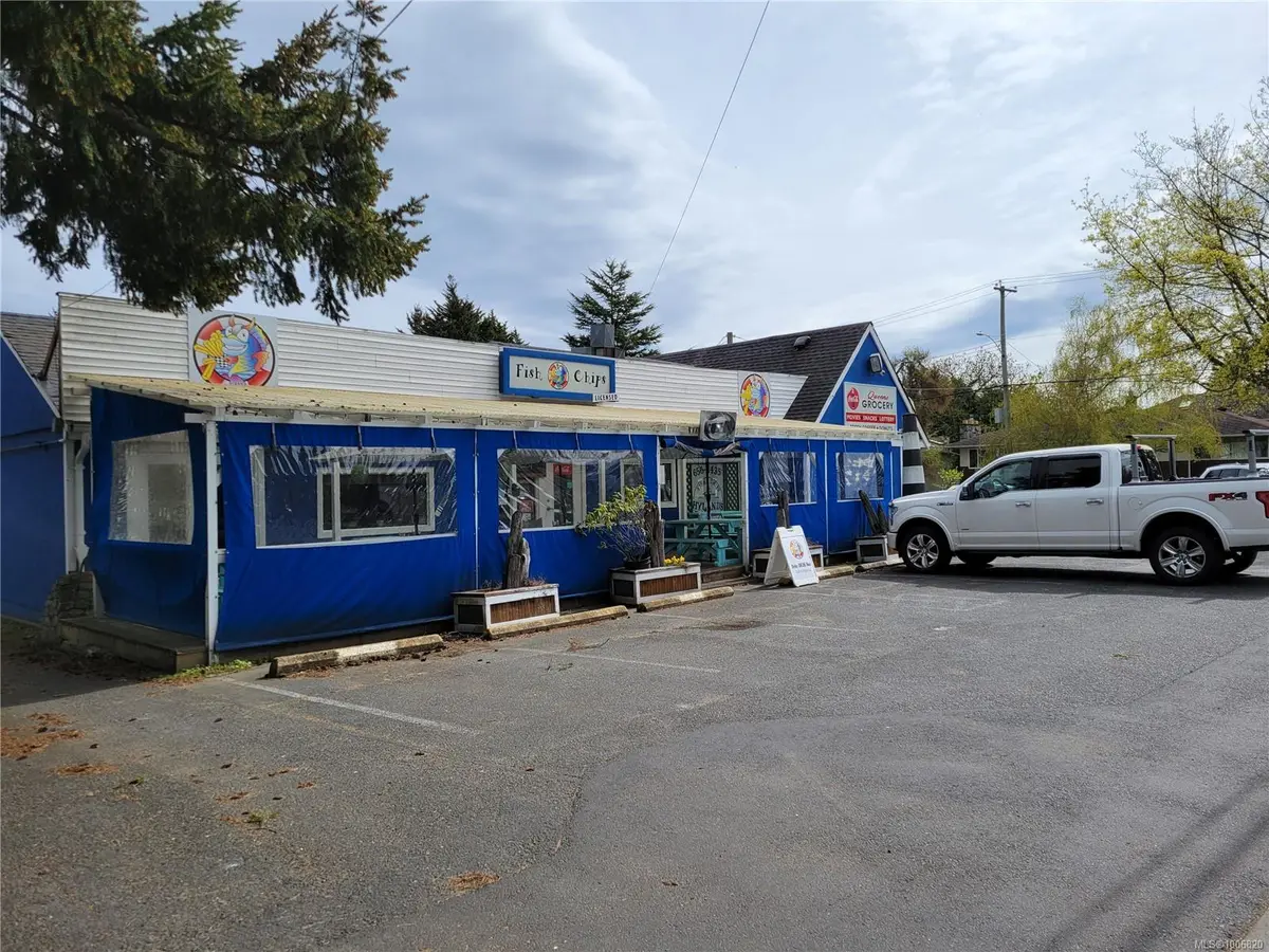10153 Resthaven Dr, Sidney BC V8L 3G8