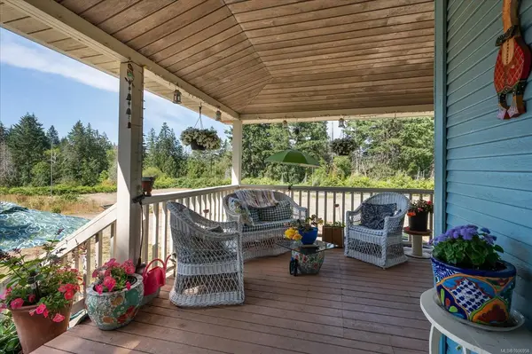 2375 Holden Corso Rd, Nanaimo BC V9X 1M7 - 4 bed, 2 bath in Nanaimo