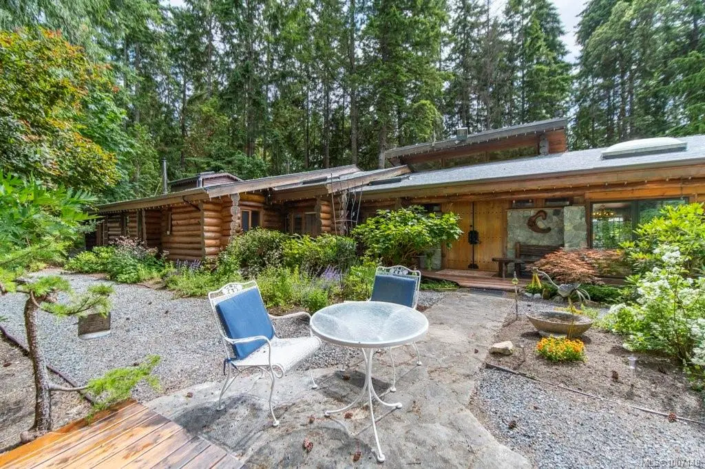 3272 Roper Rd, Nanaimo BC V9G 1C4