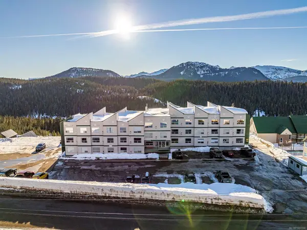 1105 Henry Rd # 111, Courtenay BC V9J 1L0 - 1 bed, 1 bath in Courtenay