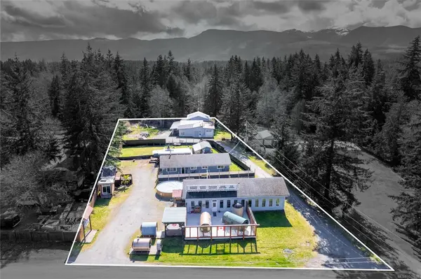 3514 Brittain Blvd, Hilliers BC V9K 1W2