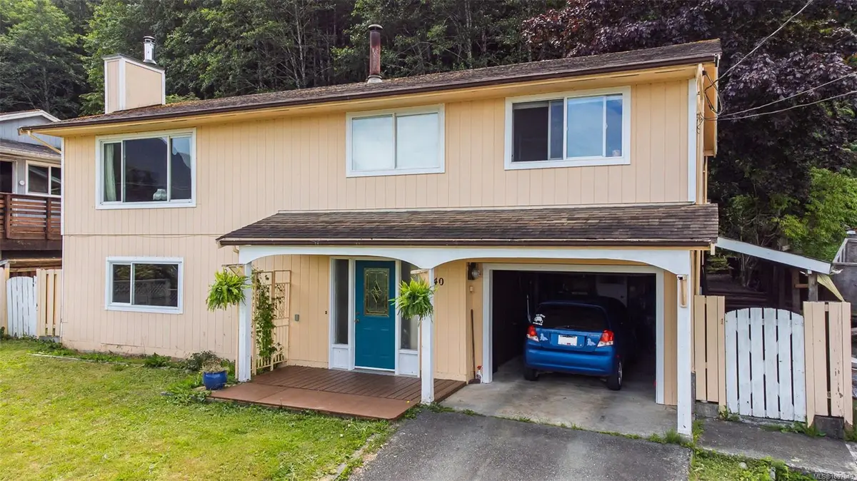 540 MacMillan Dr, Sayward BC V0P 1R0