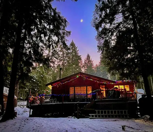 557 Weathers Way, Mudge Island BC V0R 1X6 - 3 bed, 1.0 bath in Mudge Island