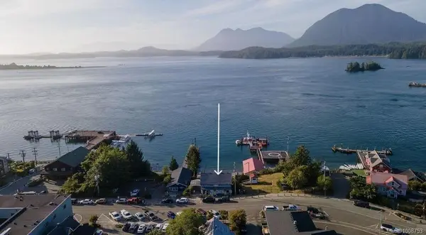 320 Main St, Tofino BC V0R 2Z0