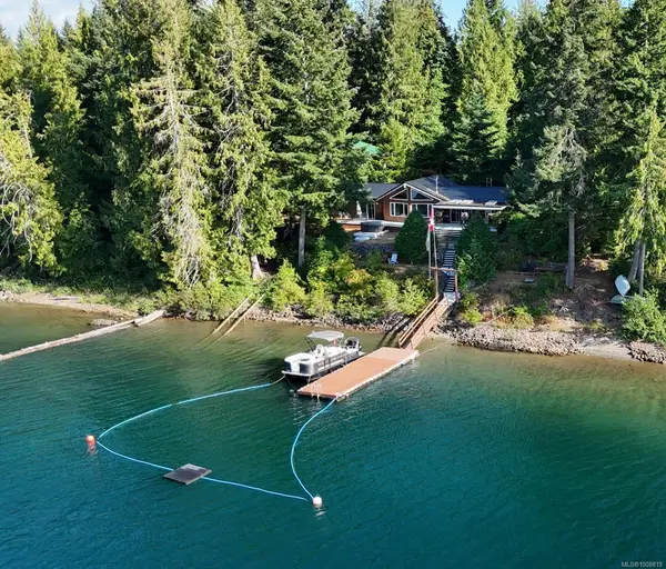 11267 Lakeshore Rd, Port Alberni BC V9Y 9B2 - 3 bed, 2 bath in Port Alberni