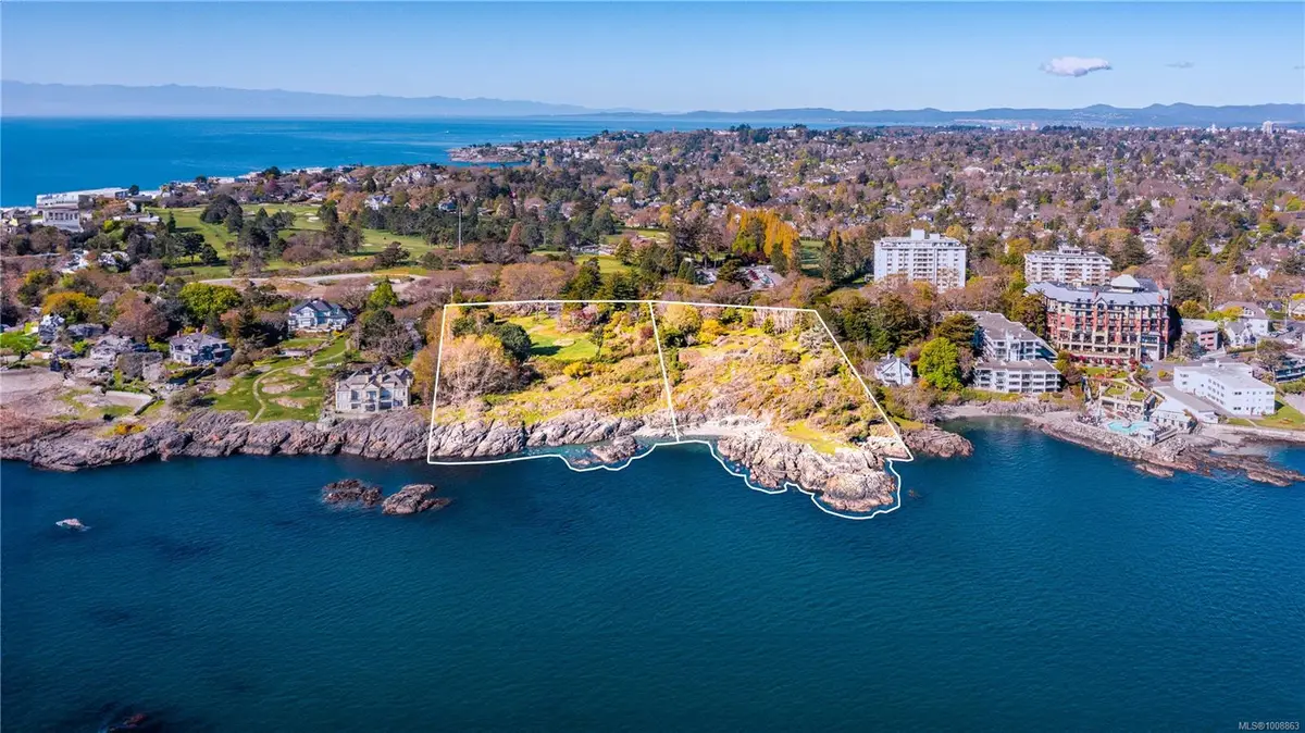 1069/1101 Beach Dr, Oak Bay BC V8S 2N2