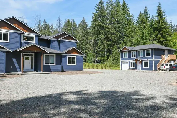 2390 Barbara Rd, Courtenay BC V9J 1L9