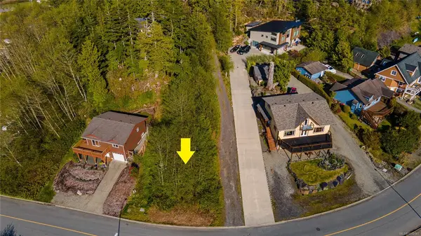 338 Pacific Cres, Ucluelet BC V0R 3A0