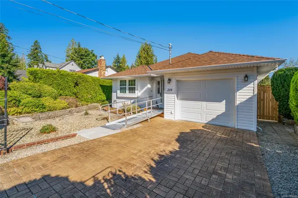 219 Sixth Ave W, Qualicum Beach BC V9K 1S1 - 2 bed, 3 bath in Qualicum Beach
