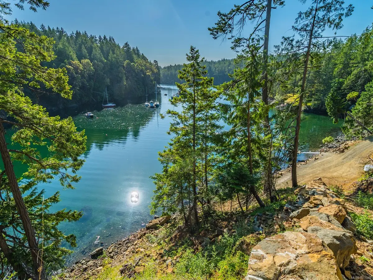 61 SPRING BAY Rd, Lasqueti Island BC V0R 2J0