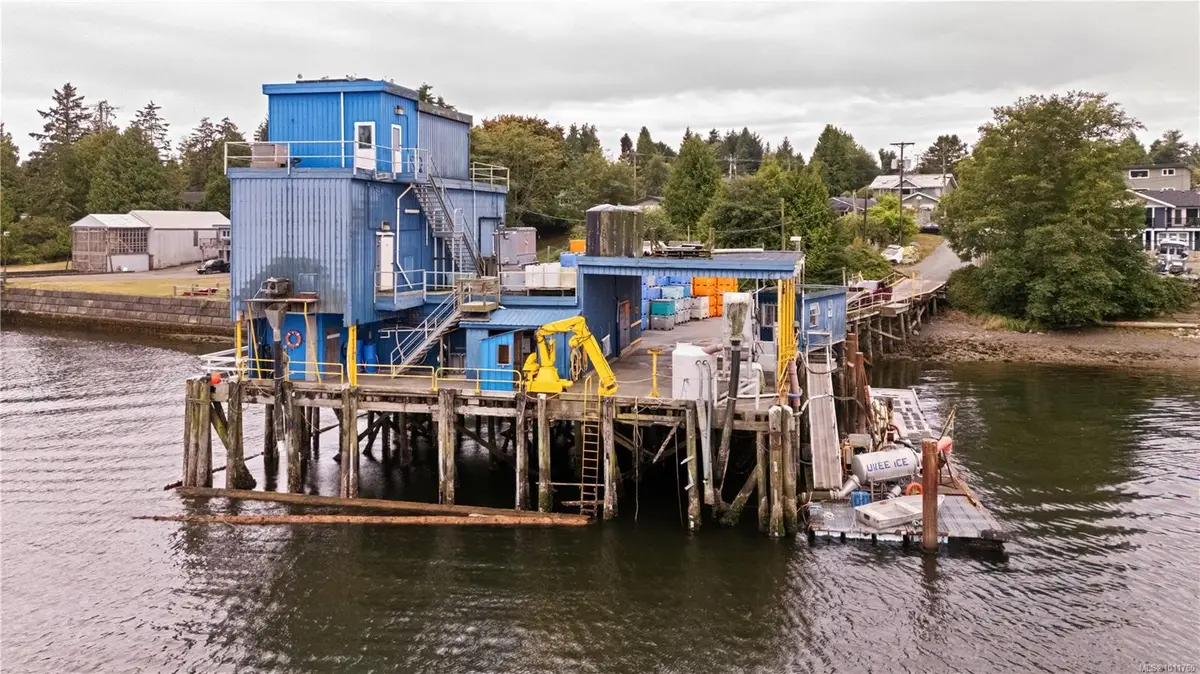 1321 Eber Rd, Ucluelet BC V0R 3A0