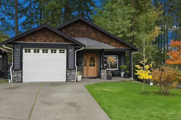 5969 Stonehaven Dr, Duncan BC V9L 0A1 - 5 bed, 4 bath in Duncan