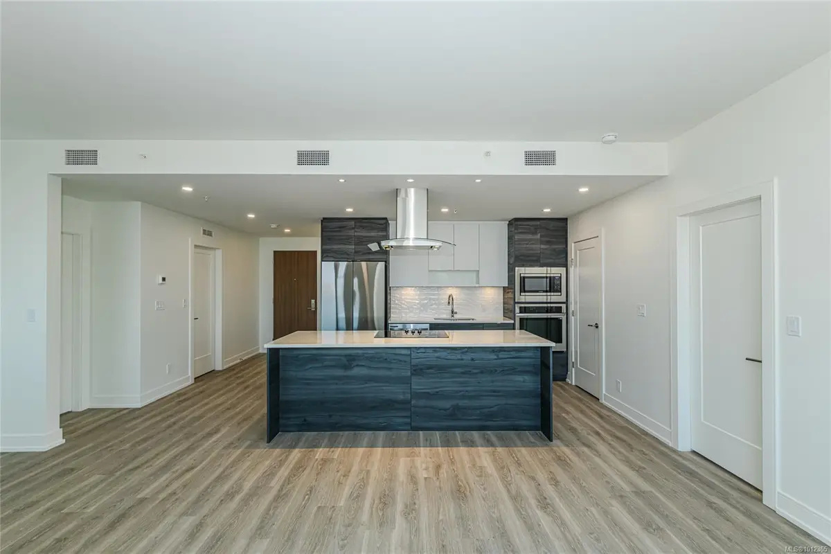 1628 Store St # 905, Victoria BC V8W 0H1