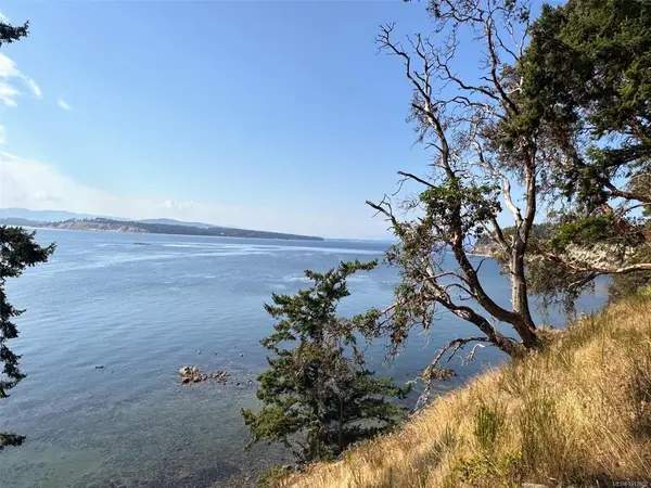 457 Arbutus Spur, Sidney Island BC V0N 2G0